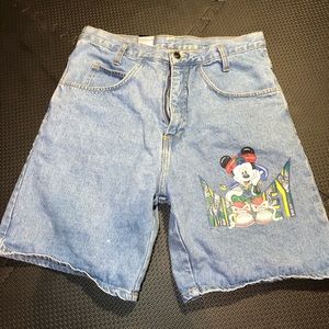 Vintage women’s Mickey shorts size L
